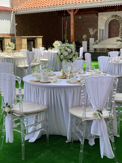 location de chaises et tables  كراء الكراسي و الطاولات