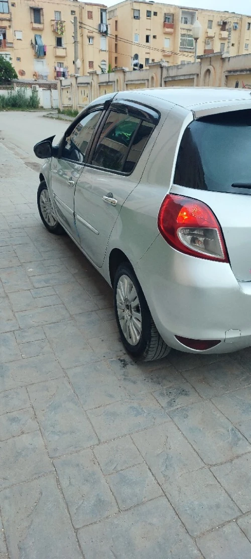 Renault Clio 3 2011 Exception