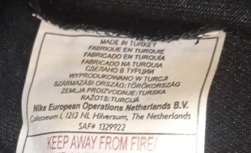 Pull Nike taille L/XL neuf jamais porté