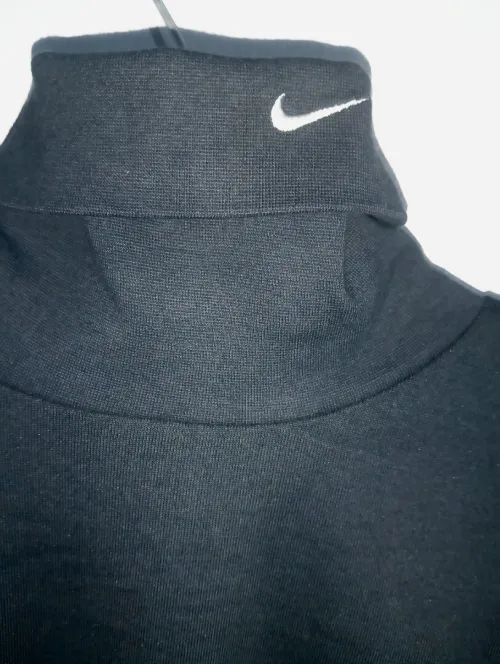 Pull Nike taille L/XL neuf jamais porté