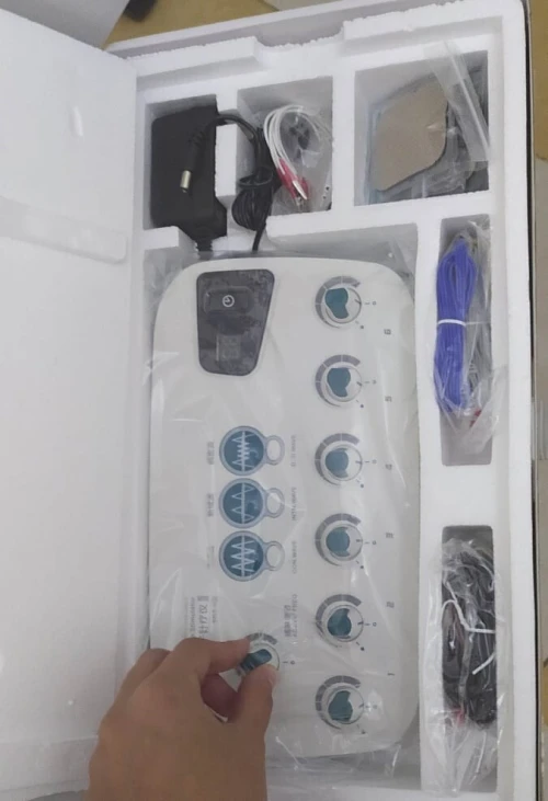 محفز كهربائي للإبر الصينية  Eléctrostimulateur d'acupuncture (Stimulateur)