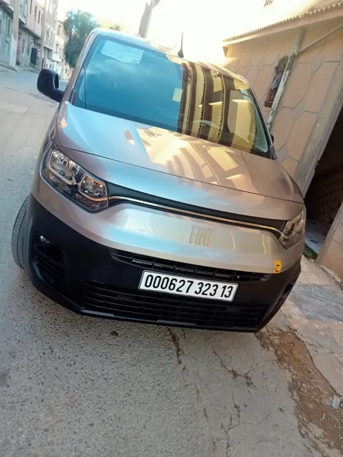 Fiat Doblo 2023 Italien