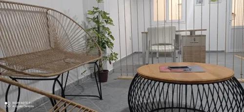 Ensembre de table et chaise original designed pour bureau et jardin