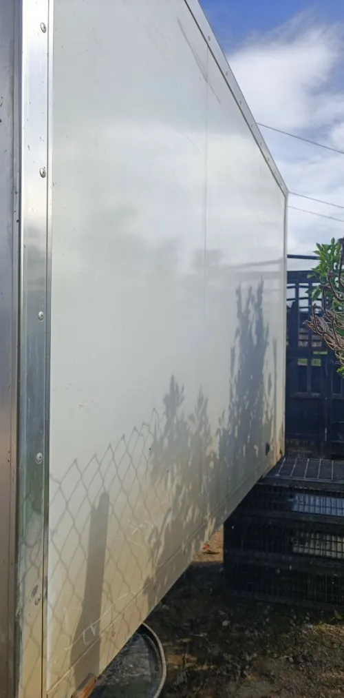 container k2500 panneaux sandwich