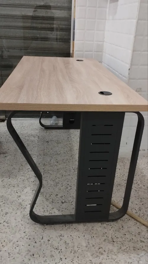 Bureau bois base metalique 