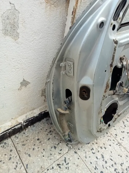 A vendre portes complètes  de Megane 1 phase 2 1998-2001 avec vitre teinté vert d'origine