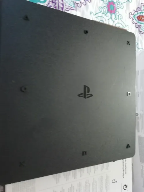 Ps4 slim 1tb