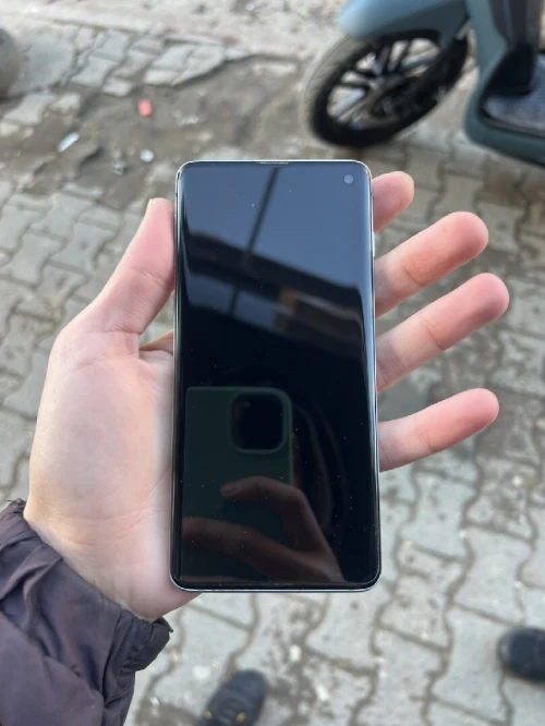 Samsung S10