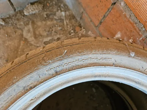 2 pneus Continental 215/45/16 ibiza