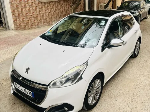 Peugeot 208 2016 Allure
