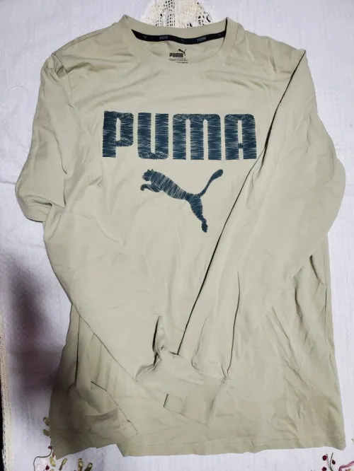 Des vetements Originaux venu des USA ( PUMA, ADIDAS, UNDER ARMOR, LEVI'S...)