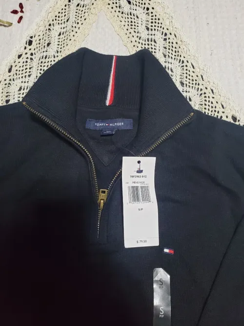 Des vetements Originaux venu des USA ( PUMA, ADIDAS, UNDER ARMOR, LEVI'S...)