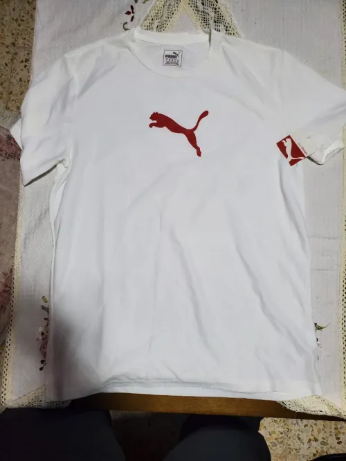 Des vetements Originaux venu des USA ( PUMA, ADIDAS, UNDER ARMOR, LEVI'S...)