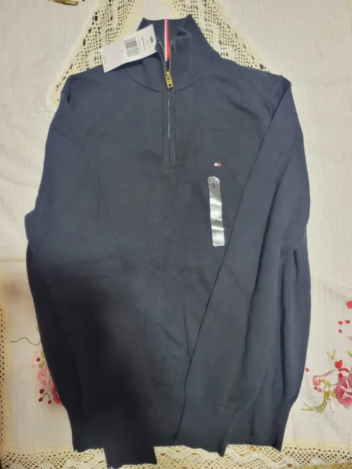 Des vetements Originaux venu des USA ( PUMA, ADIDAS, UNDER ARMOR, LEVI'S...)