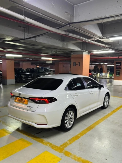 Toyota Revo  2025 