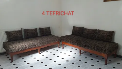 4 Tefrichat en velours marron foncé 