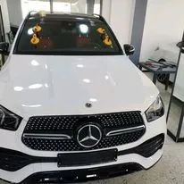 بيع و تركيبه زجاج السيارات