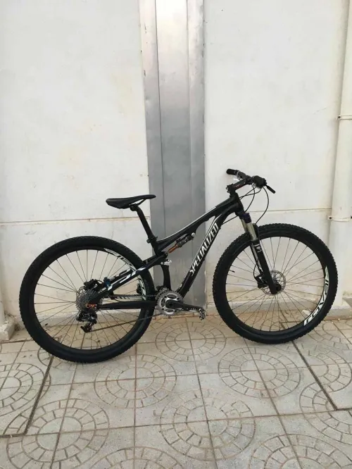 Velo Specialized epic carben