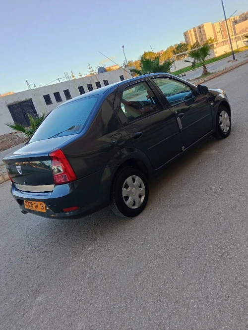 Dacia Logan 2011 