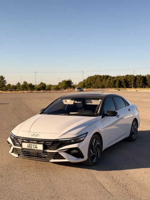 Hyundai Elentra 2026 Luxry