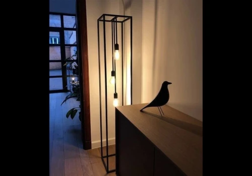 Lampadaire Woden laiton 