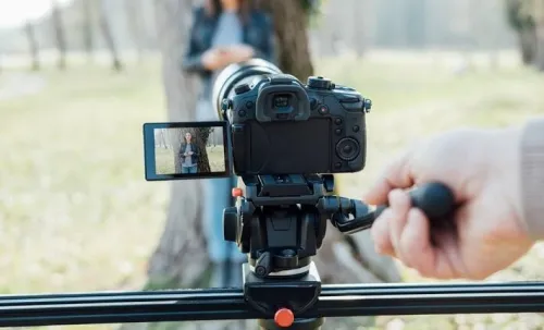 Caméra Man Et Montage Vidéo