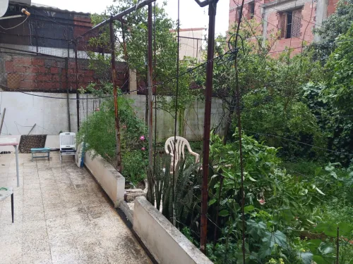 Vente Appartement Niveau de villa F2 Alger Kouba