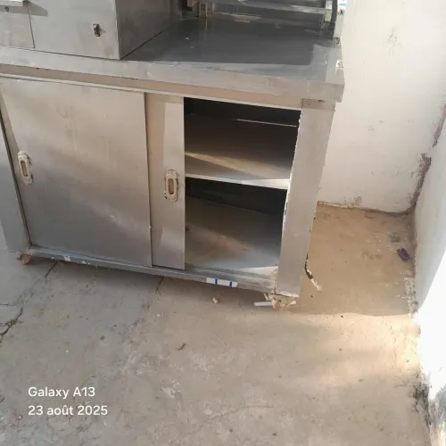 Machine chawerma avec table