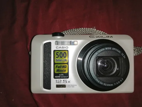 Casio EXILIM EX-ZR300
