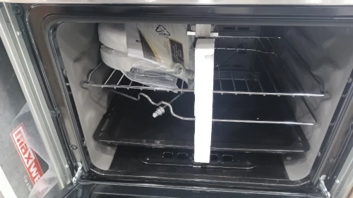 Promo cuisinière Arthur Martin Gaz Gaz4 feux fonte inox ventilé catalyseur 