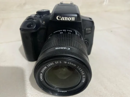 Canon 750D avec deux objectifs