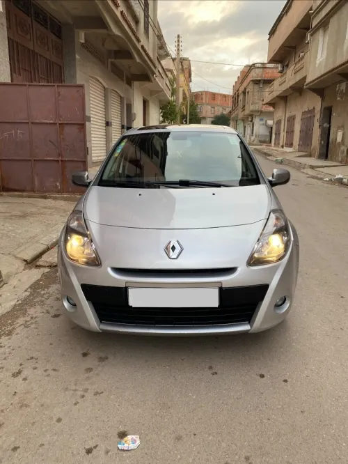 Renault Clio 3 2012 Night and Day