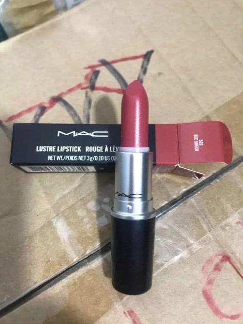 rouge a lèvre