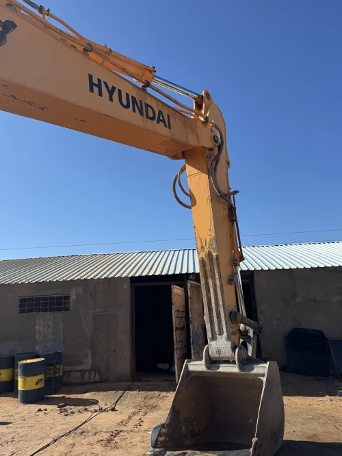 Hyundai 330 2014