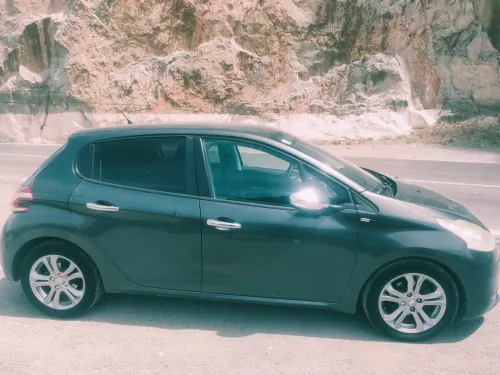 Peugeot 208 2015 Allure