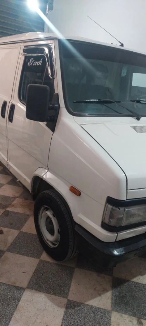 Peugeot J5 1993 J5