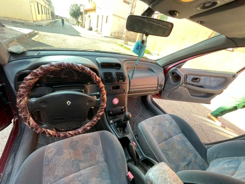 Renault Laguna 1 1995 Laguna 1