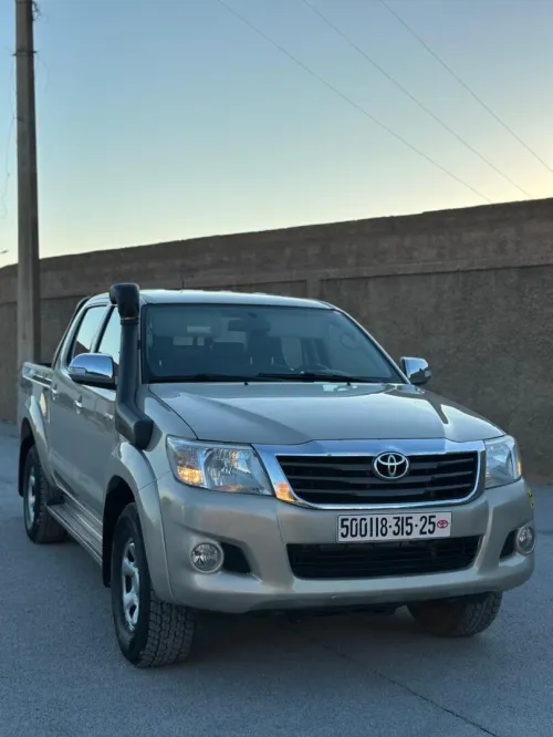 Toyota Hilux 2015 LEGEND DC 4x4