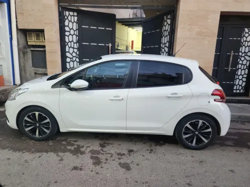 Peugeot 208 2019 Access Facelift