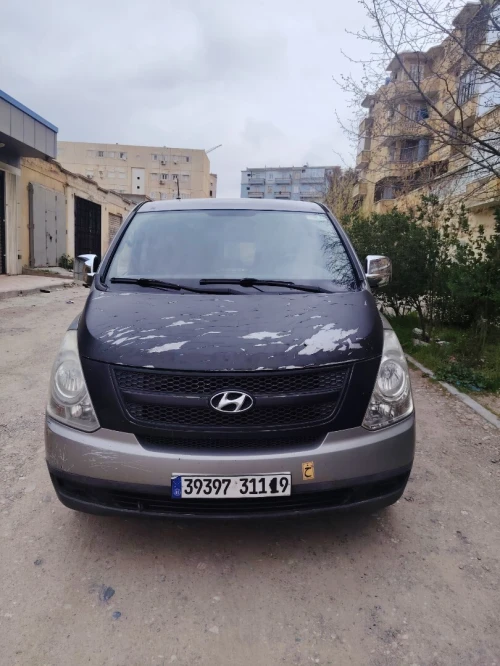 Hyundai H1 2011