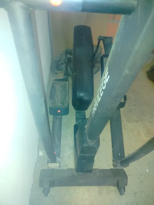 Vélo elliptique AXION