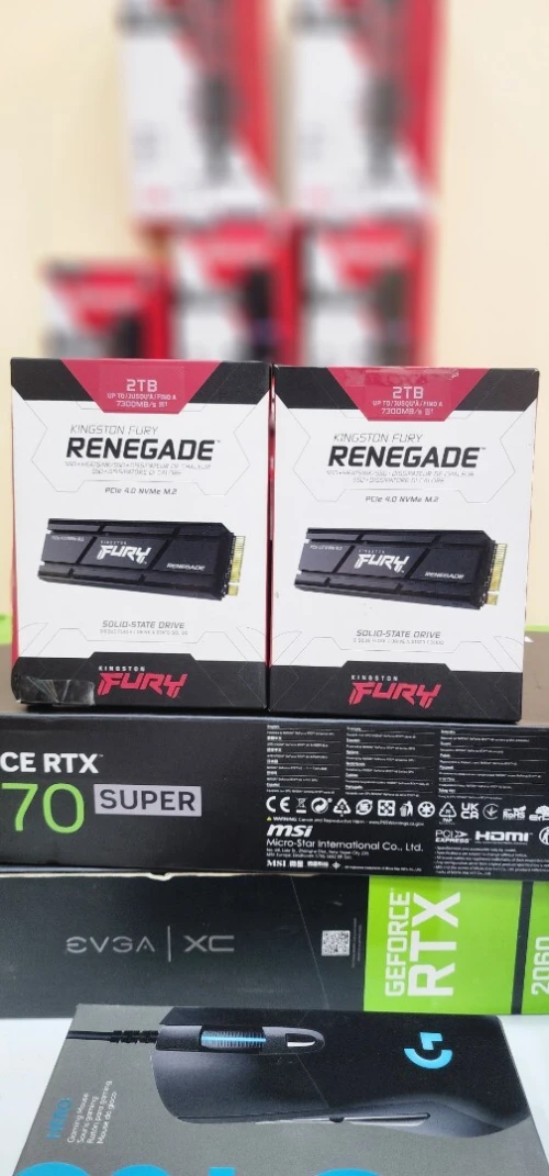 SSD 2Tb NVMe M.2 Kingston FURY Renegade 2Tb with Heatsink PCIe Gen 4.0 7300MB/s Speed