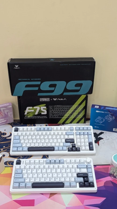 Aula Gaming Keyboard : Magnetic and Wireless Keyboards