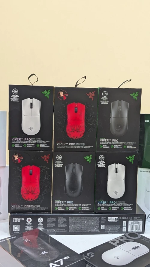 Razer Viper V3 Pro Wireless Gaming Mouse - White and Black