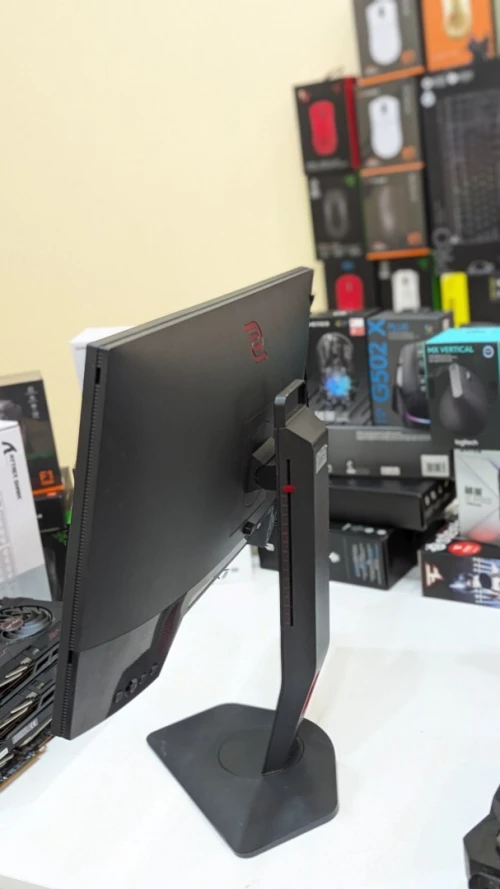BenQ Zowie XL2546K 240Hz 24.5 DyAc+  ( Used  SANS BOITE )