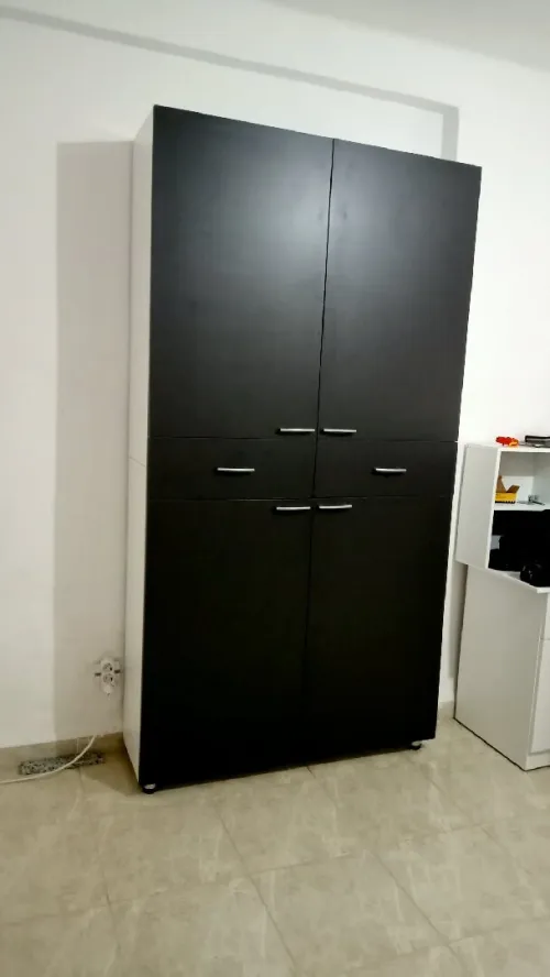 Armoire arrangement