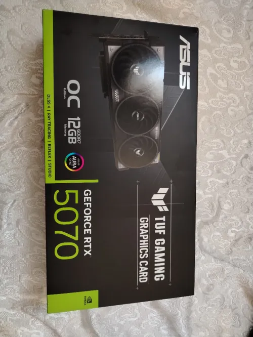 PC Gaming (Ryzen 5 9600x + Asus TUF RTX 5070 OC)
