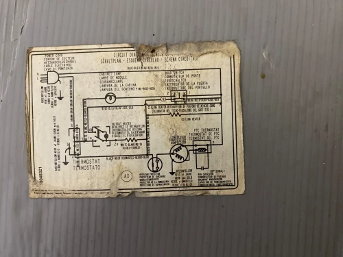 ثلاجة Raylan حجم كبير 430 لتر - محرك أصلي (تحتاج تصليح بسيط للباب) / Réfrigérateur Raylan Large 430L - Moteur original (Réparation de porte nécessaire)