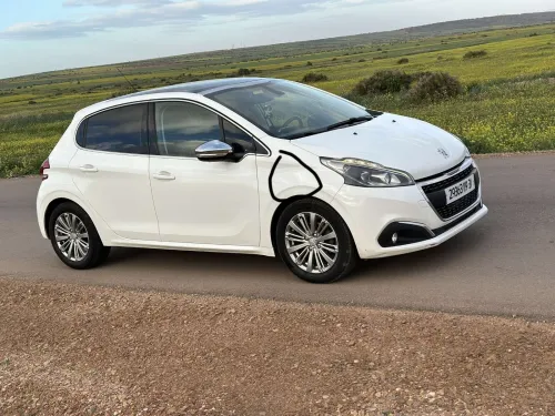 Peugeot 208 2019 Allure Facelift