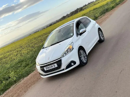 Peugeot 208 2019 Allure Facelift